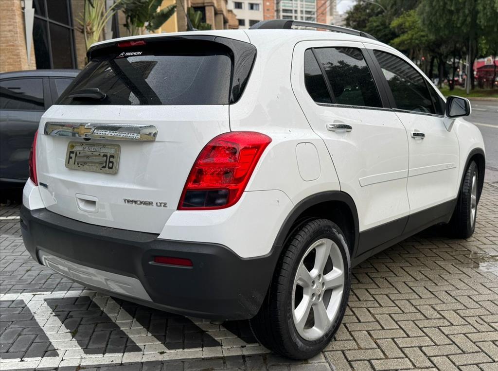 TRACKER 1.8 MPFI LTZ 4X2 16V FLEX 4P AUTOMÁTICO15