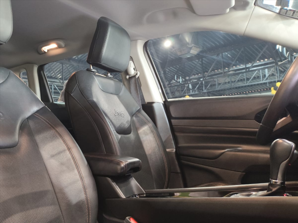 COMPASS 1.3 T270 TURBO FLEX LIMITED AT615