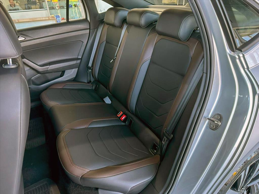 VIRTUS 1.0 200 TSI HIGHLINE AUTOMÁTICO17