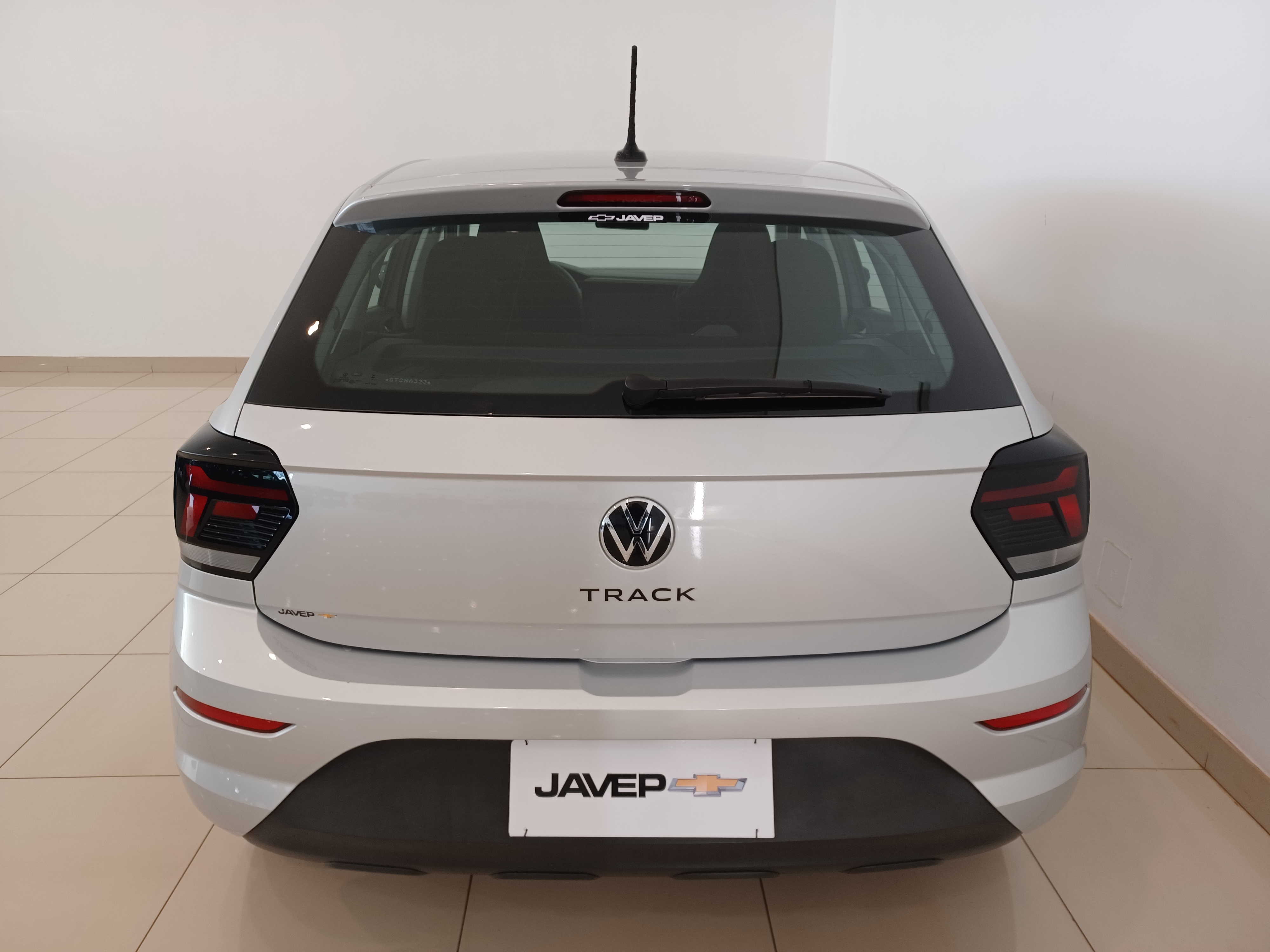Volkswagen-POLO-1.0 MPI TRACK MANUAL