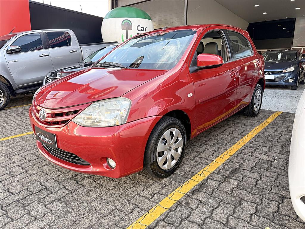 Toyota Etios - 1.5 XS 16V FLEX 4P MANUAL