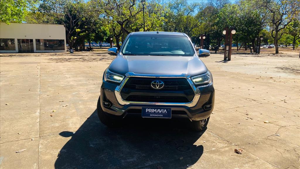 HILUX 2.8 D-4D TURBO DIESEL CD SRX 4X4 AUTOMÁTICO1