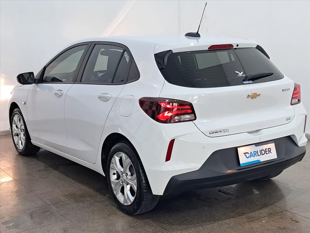ONIX 1.0 TURBO FLEX LTZ AUTOMÁTICO3