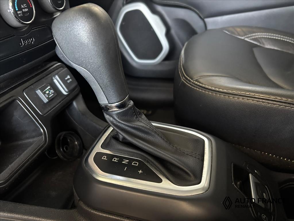 RENEGADE 1.8 16V FLEX 4P AUTOMÁTICO17