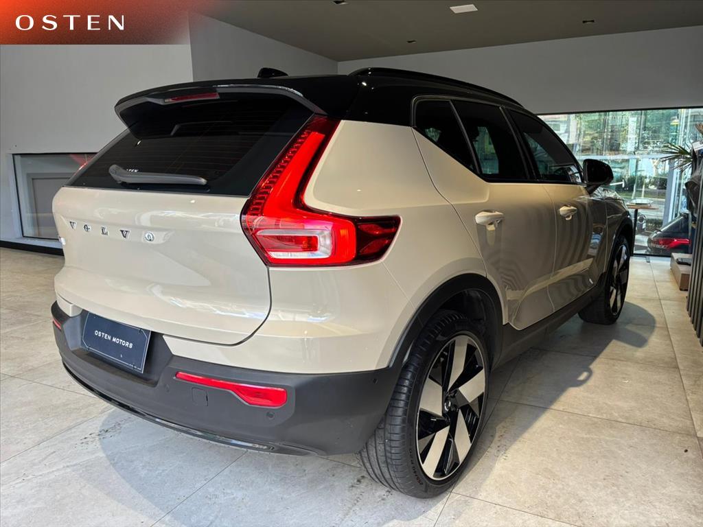 Volvo-EX40-P8 RECHARGE TWIN ELECTRIC ULTRA BLACK EDITION AWD