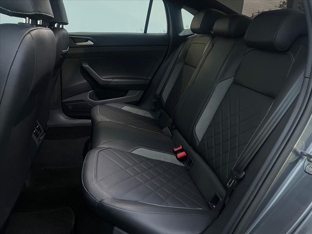 VIRTUS 1.4 250 TSI EXCLUSIVE AUTOMÁTICO10