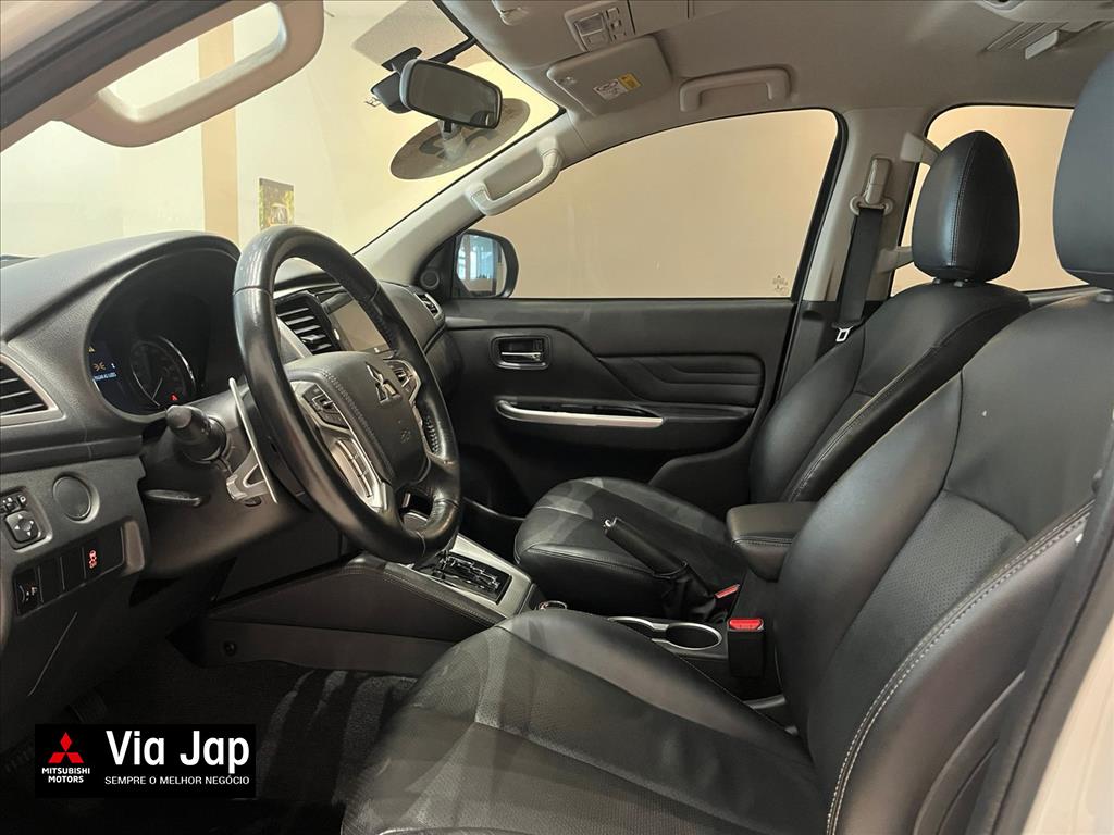 Mitsubishi-L200 TRITON-2.4 16V TURBO DIESEL SPORT HPE CD 4P 4X4 AUTOMÁTICO