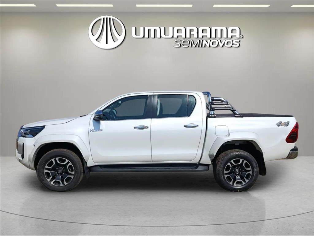 HILUX 2.8 D-4D TURBO DIESEL CD SRX PLUS 4X4 AUTOMÁTICO4