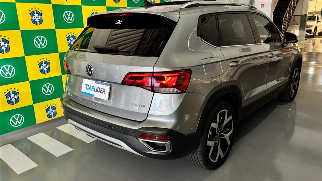 TAOS 1.4 250 TSI TOTAL FLEX HIGHLINE AUTOMÁTICO1