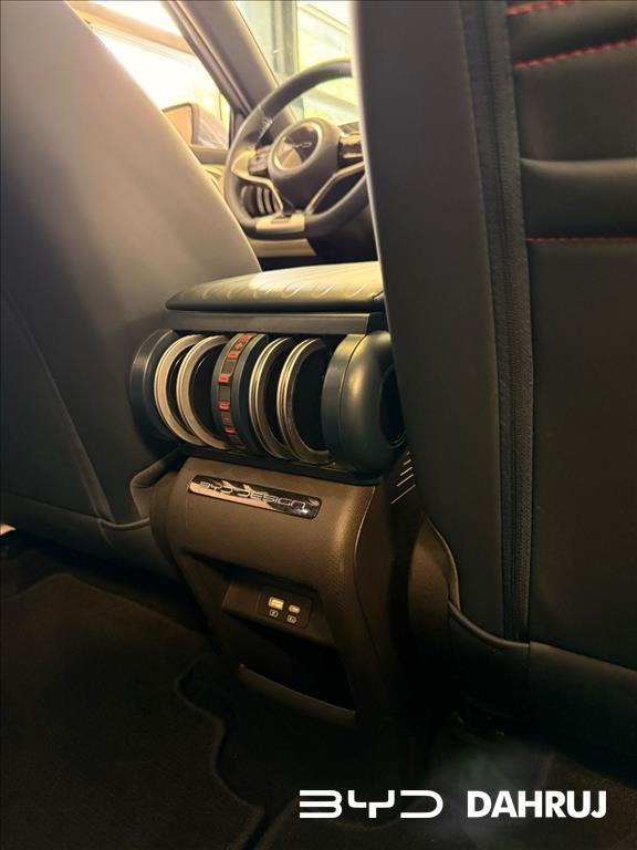 YUAN PLUS 60,8 KW ELÉTRICO10