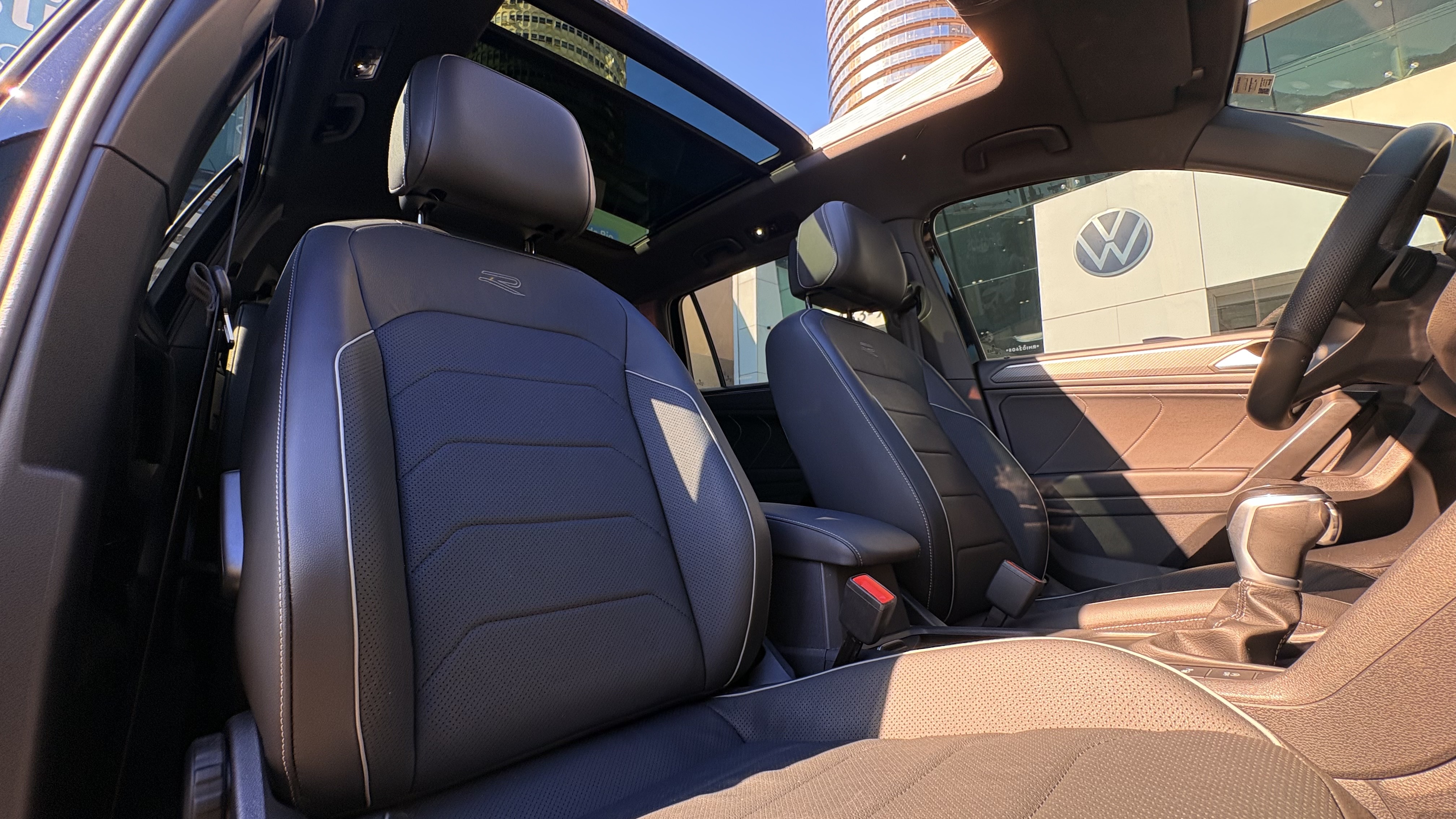 TIGUAN 2.0 300 TSI GASOLINA ALLSPACE R-LINE AUTOMÁTICO12
