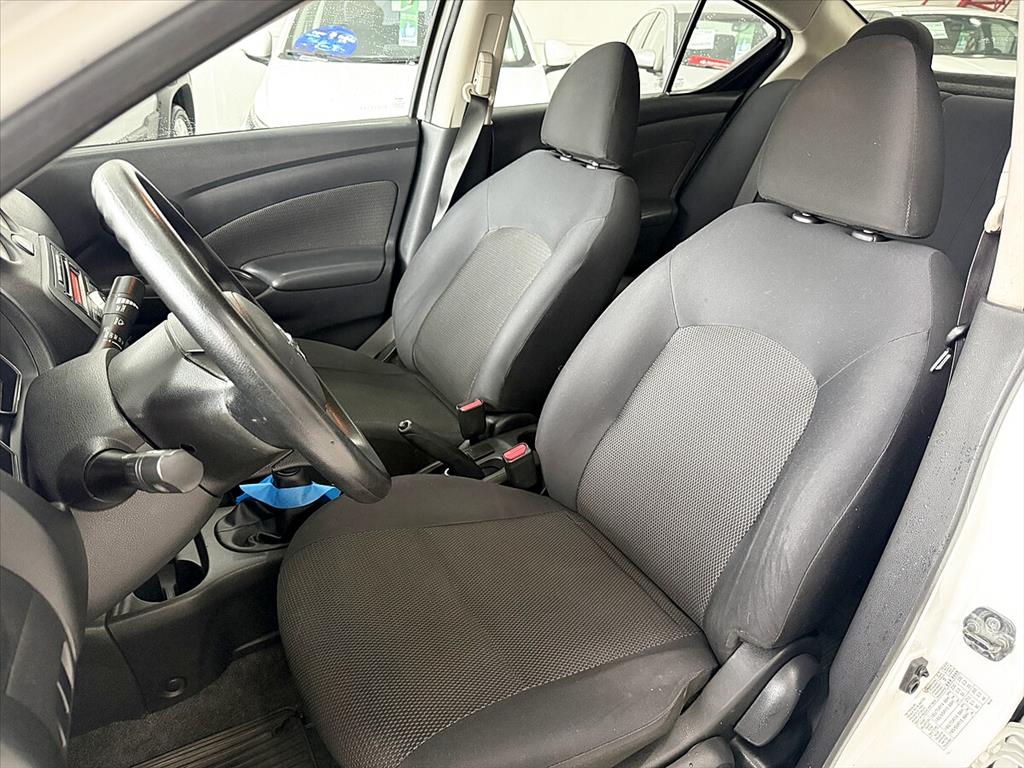 Nissan Versa - 1.6 16V FLEX SL 4P MANUAL