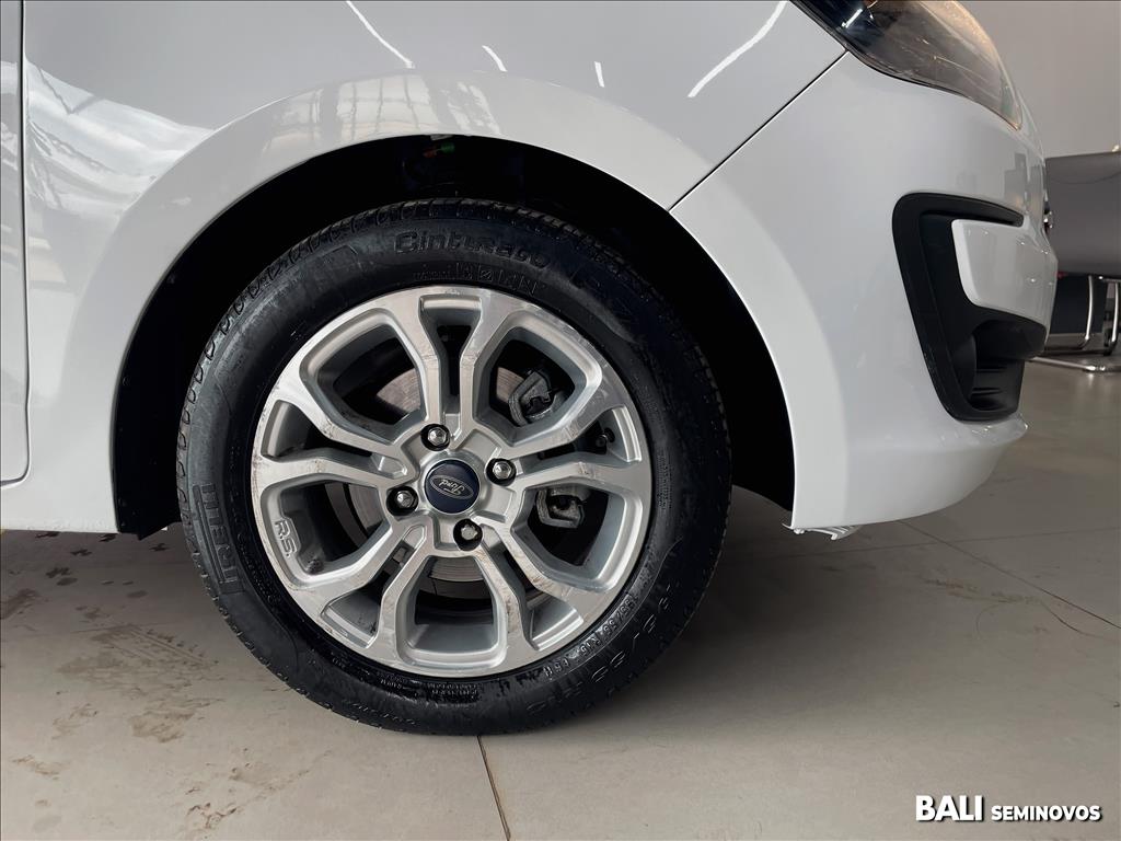 KA 1.5 TI-VCT FLEX SE PLUS MANUAL8