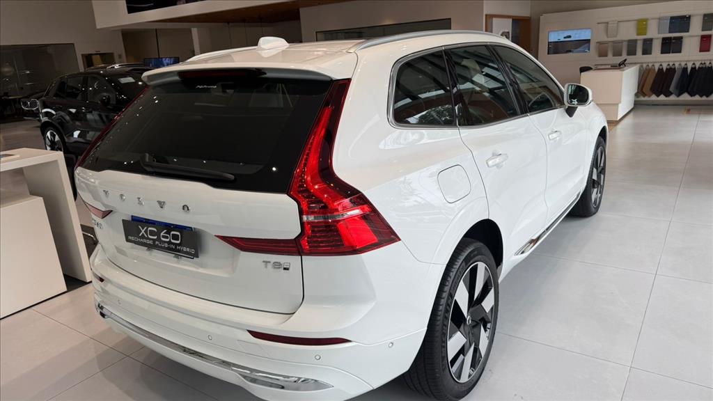 XC60 2.0 T8 RECHARGE ULTRA AWD GEARTRONIC