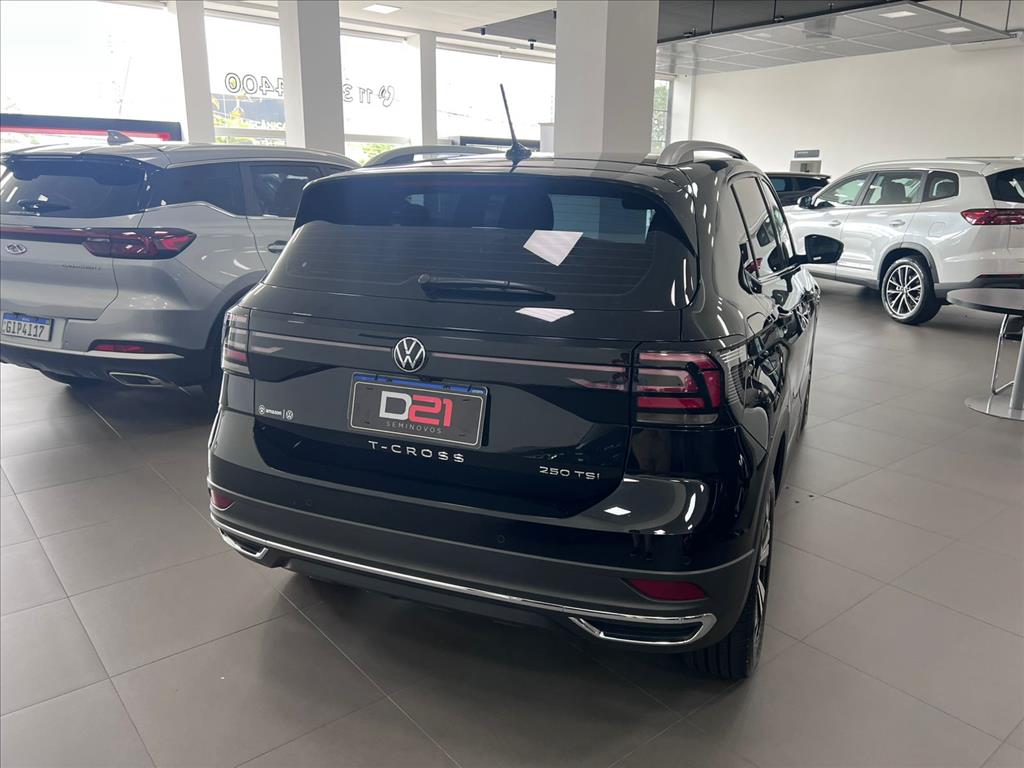 VW - Volkswagen-T-CROSS-1.4 250 TSI TOTAL FLEX HIGHLINE AUTOMÁTICO