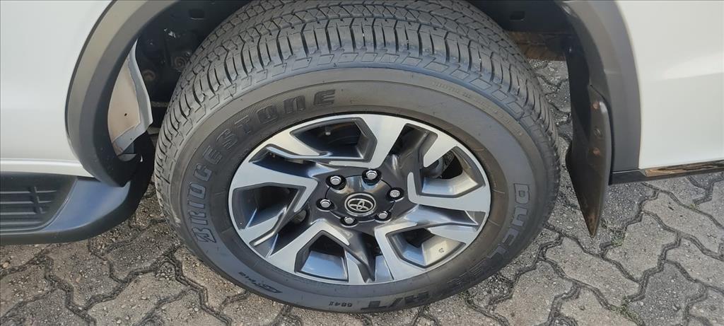 HILUX SW4 2.8 D-4D TURBO DIESEL DIAMOND 7L 4X4 AUTOMÁTICO5