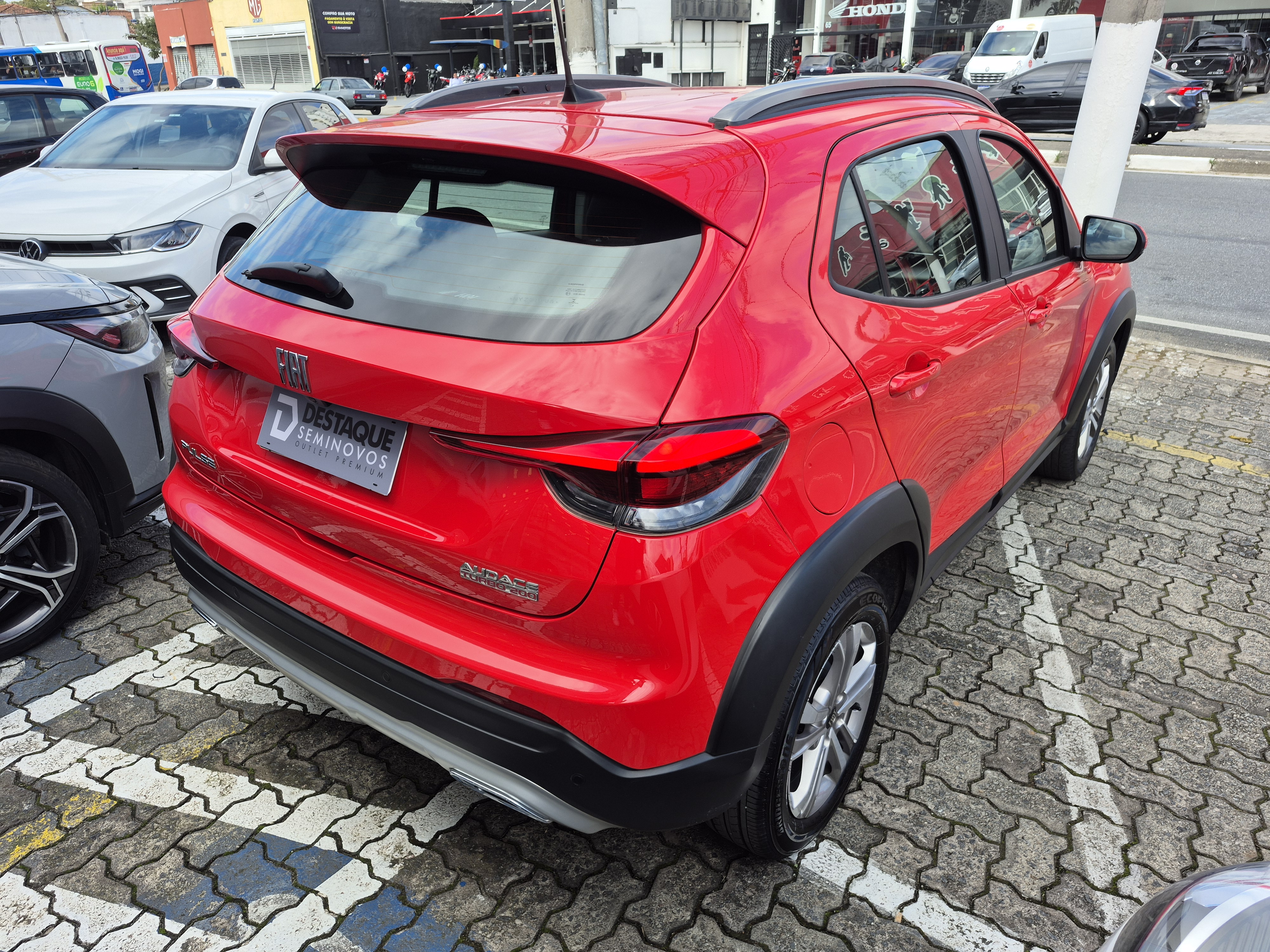 Foto ilustrativa do carro