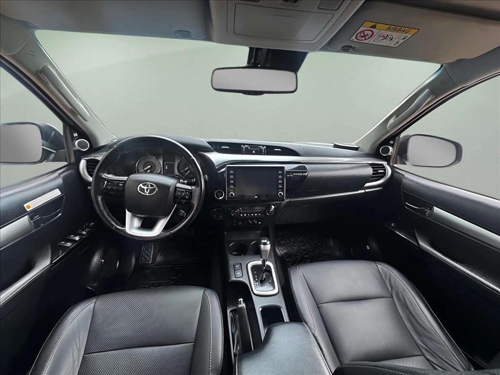 HILUX 2.8 D-4D TURBO DIESEL CD SRX 4X4 AUTOMÁTICO8