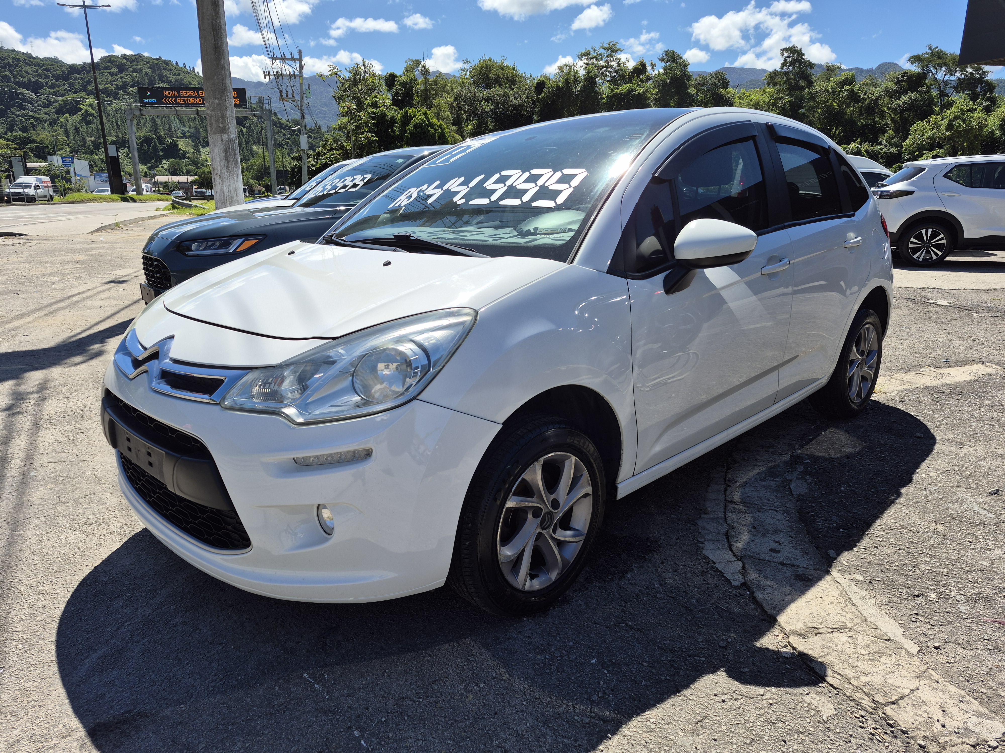 Foto ilustrativa do carro