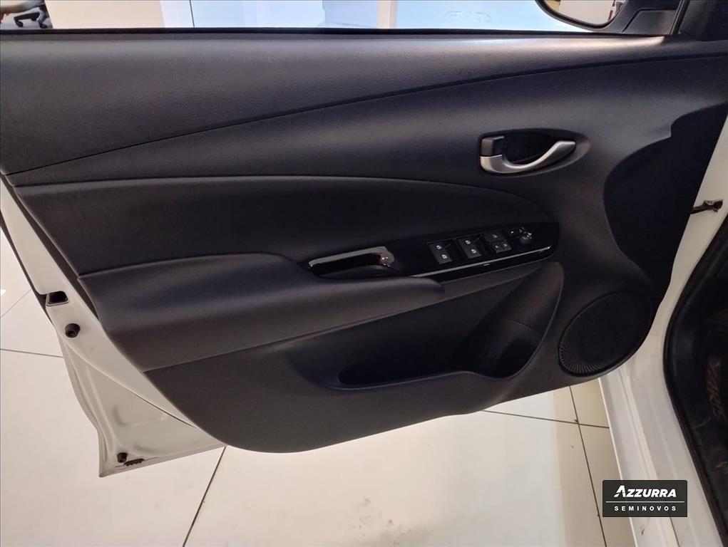 YARIS 1.5 16V FLEX XL PLUS CONNECT MULTIDRIVE15