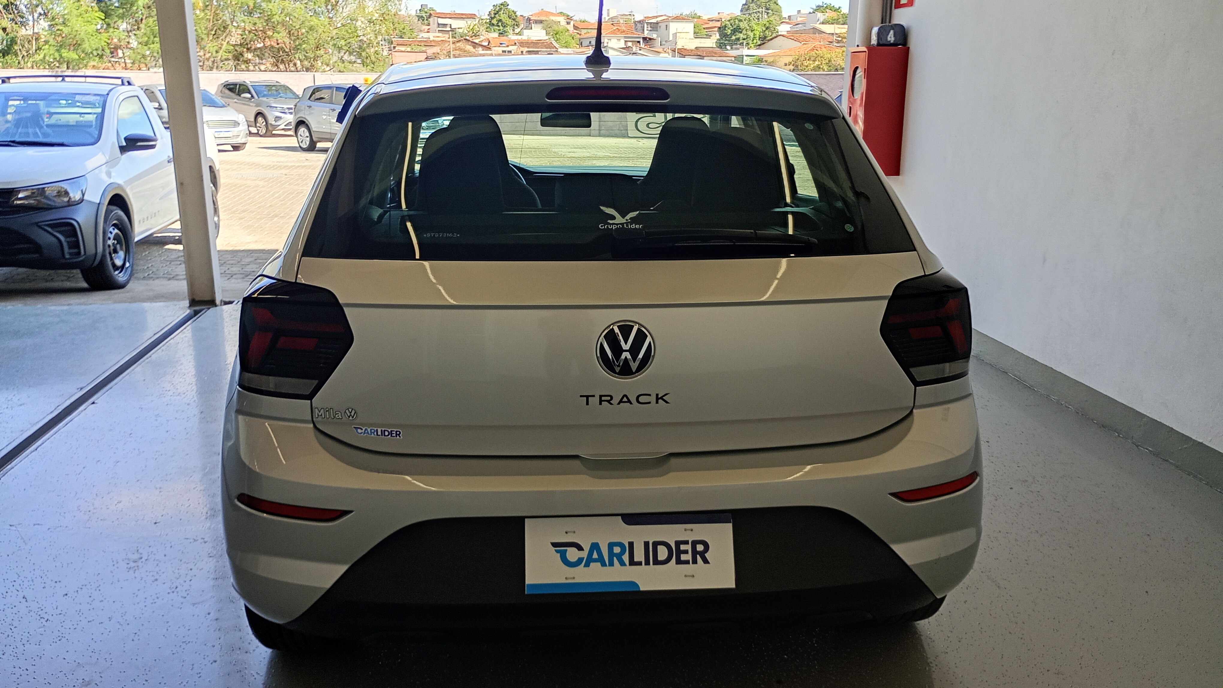 POLO 1.0 MPI TRACK MANUAL8