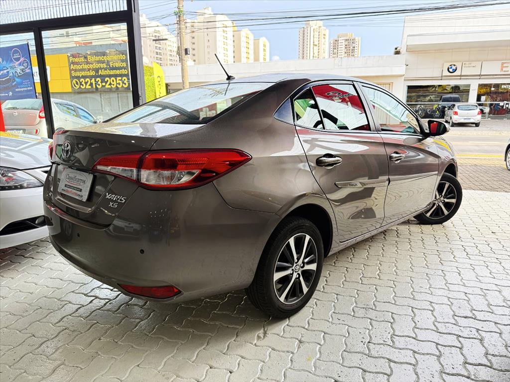 Toyota Yaris - 1.5 16V FLEX SEDAN XS MULTIDRIVE