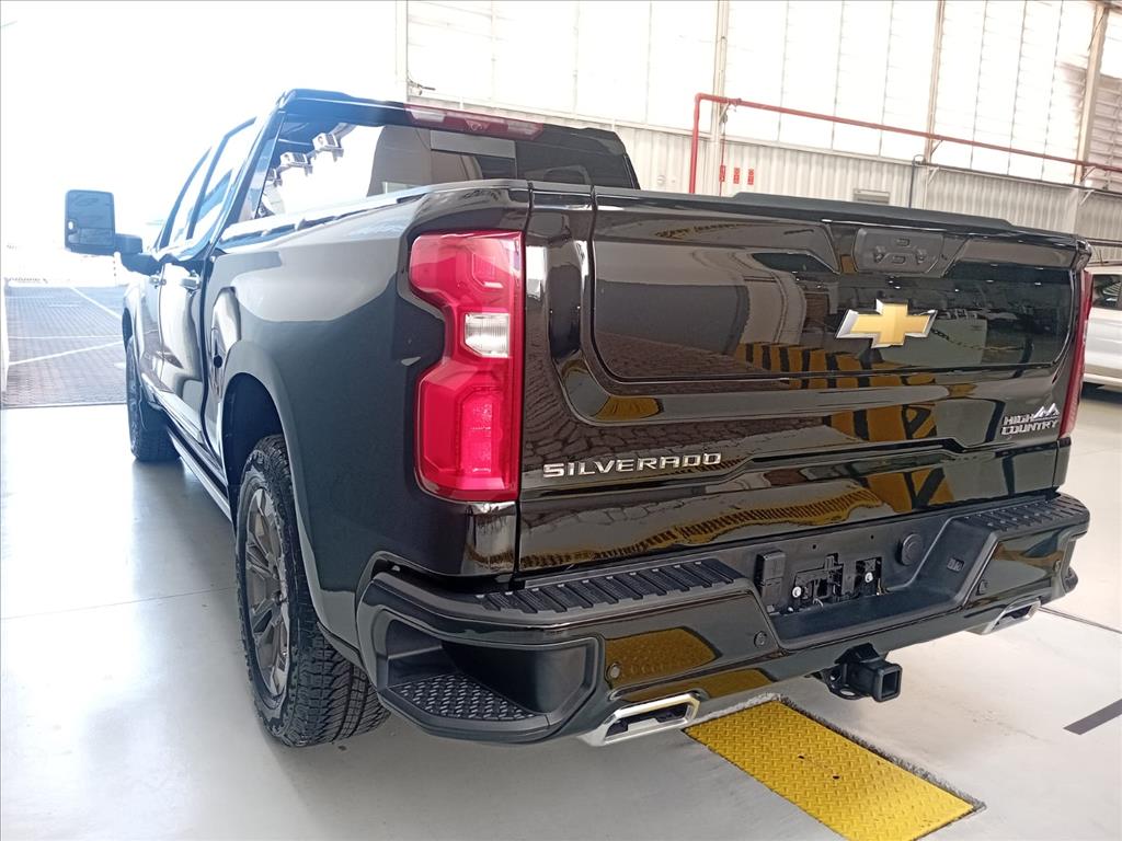SILVERADO 5.3 V8 GASOLINA 1500 HIGH COUNTRY 4X4 AUTOMÁTICO