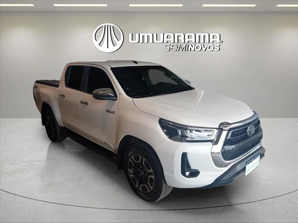 HILUX 2.8 D-4D TURBO DIESEL CD SRX 4X4 AUTOMÁTICO2