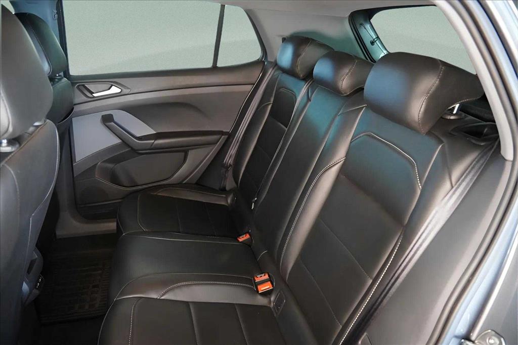 T-CROSS 1.0 200 TSI TOTAL FLEX AUTOMÁTICO10