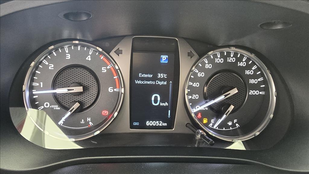 HILUX 2.8 D-4D TURBO DIESEL CD SRX 4X4 AUTOMÁTICO9