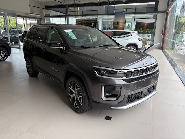 COMMANDER 1.3 T270 TURBO FLEX LIMITED AT6