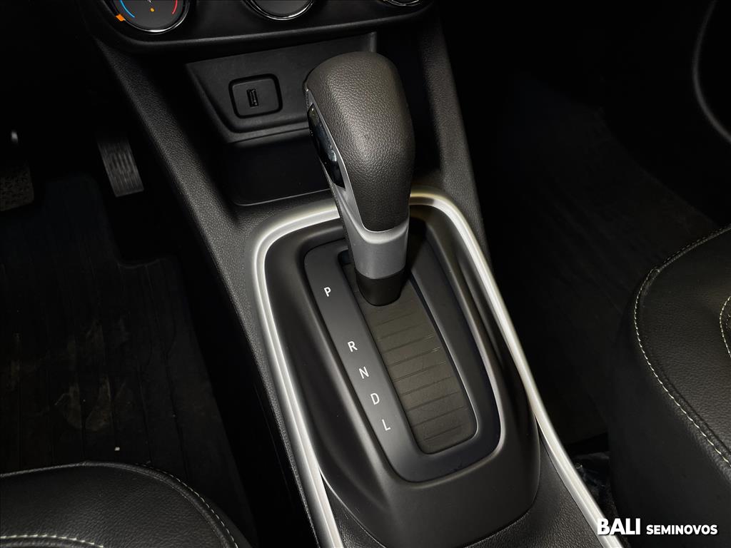 TRACKER 1.0 TURBO FLEX LTZ AUTOMÁTICO14