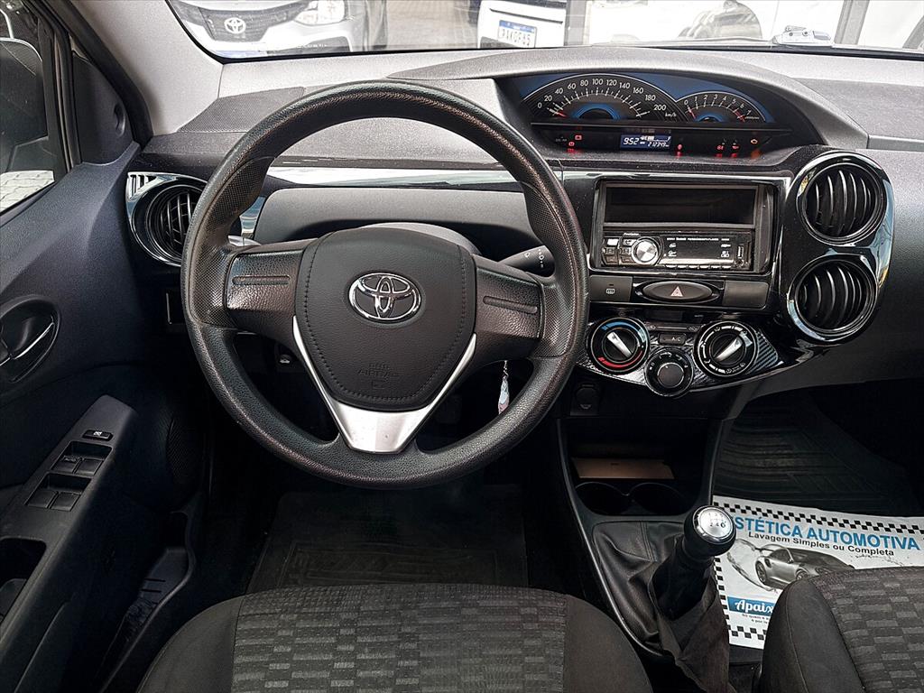 Toyota Etios - 1.5 X SEDAN 16V FLEX 4P MANUAL