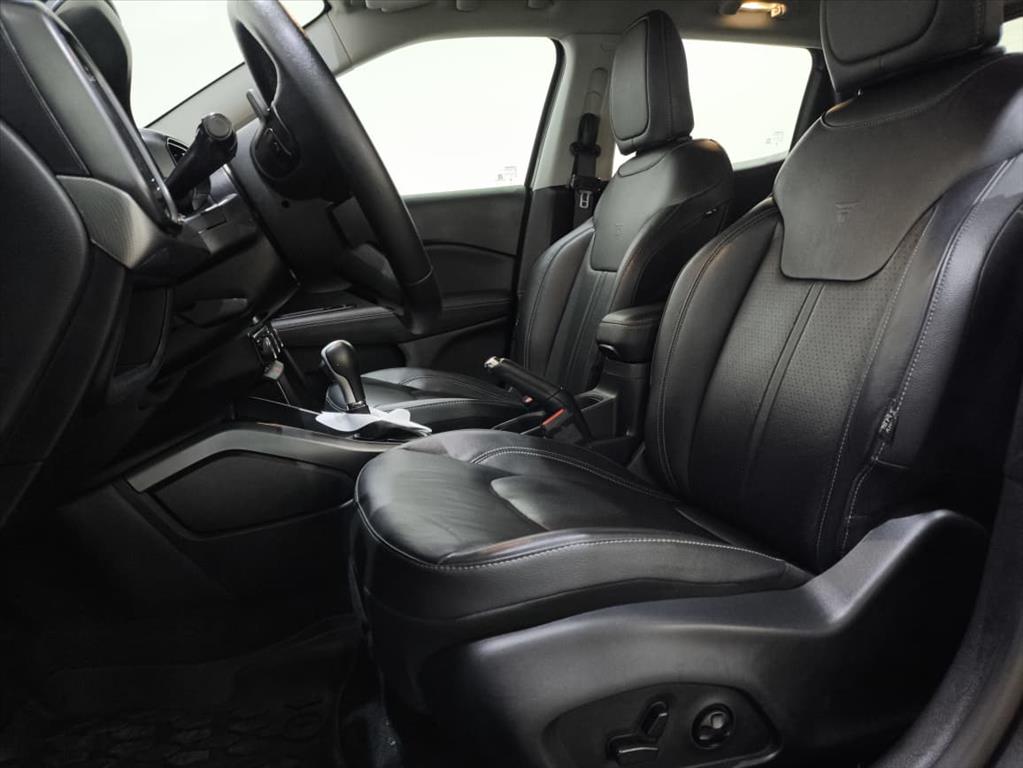 TORO 1.3 TURBO 270 FLEX VOLCANO AT68