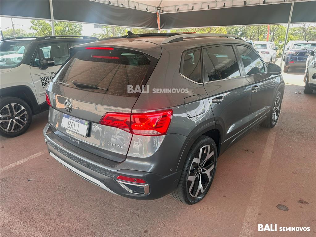 TAOS 1.4 250 TSI TOTAL FLEX HIGHLINE AUTOMÁTICO5