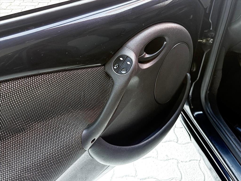 Ford Ka - 1.6 MPI XR 8V GASOLINA 2P MANUAL