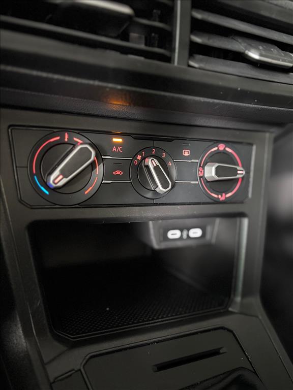 VOLKSWAGEN POLO 1.0 MPI TRACK MANUAL-12 - Paraná Veículos Campinas - Veículos novos e seminovos com qualidade e procedência - 0