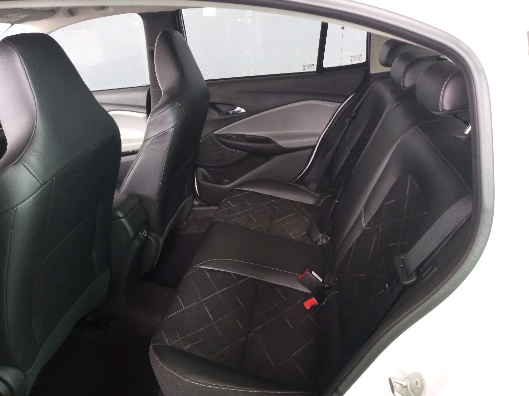 ONIX PLUS 1.0 TURBO FLEX PREMIER AUTOMÁTICO10