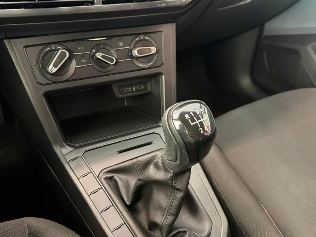 POLO 1.0 MPI TRACK MANUAL10
