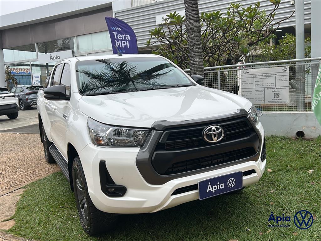 HILUX 2.8 D-4D TURBO DIESEL CD SR 4X4 AUTOMÁTICO
