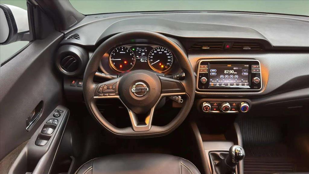 KICKS 1.6 16V FLEXSTART S 4P MANUAL9