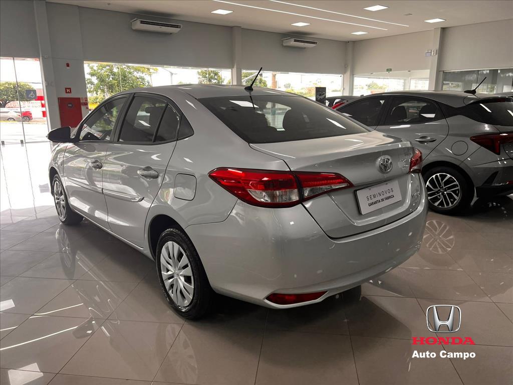 YARIS 1.5 16V FLEX SEDAN XL LIVE MULTIDRIVE5