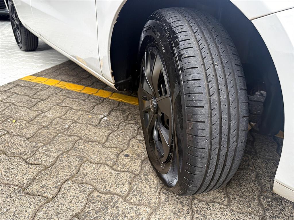 Volkswagen Gol - 1.0 MI 8V FLEX 2P MANUAL G.VI