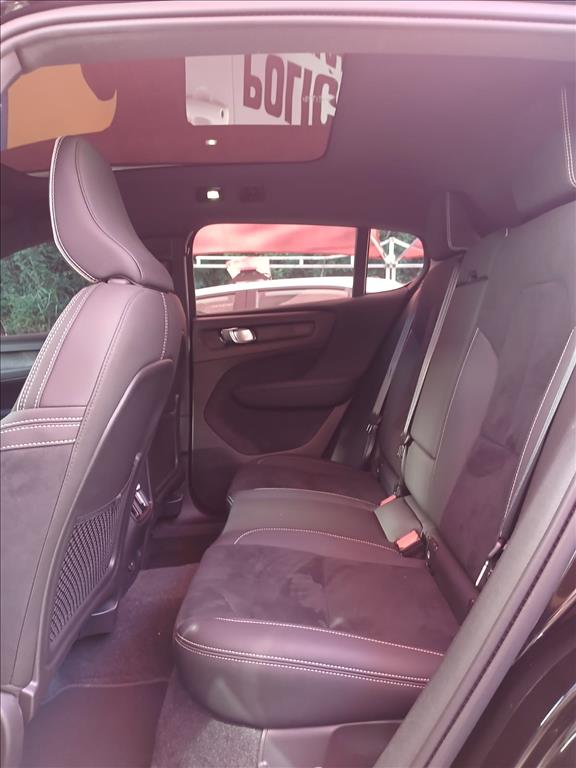 C40 P8 RECHARGE TWIN ELECTRIC ULTIMATE AWD