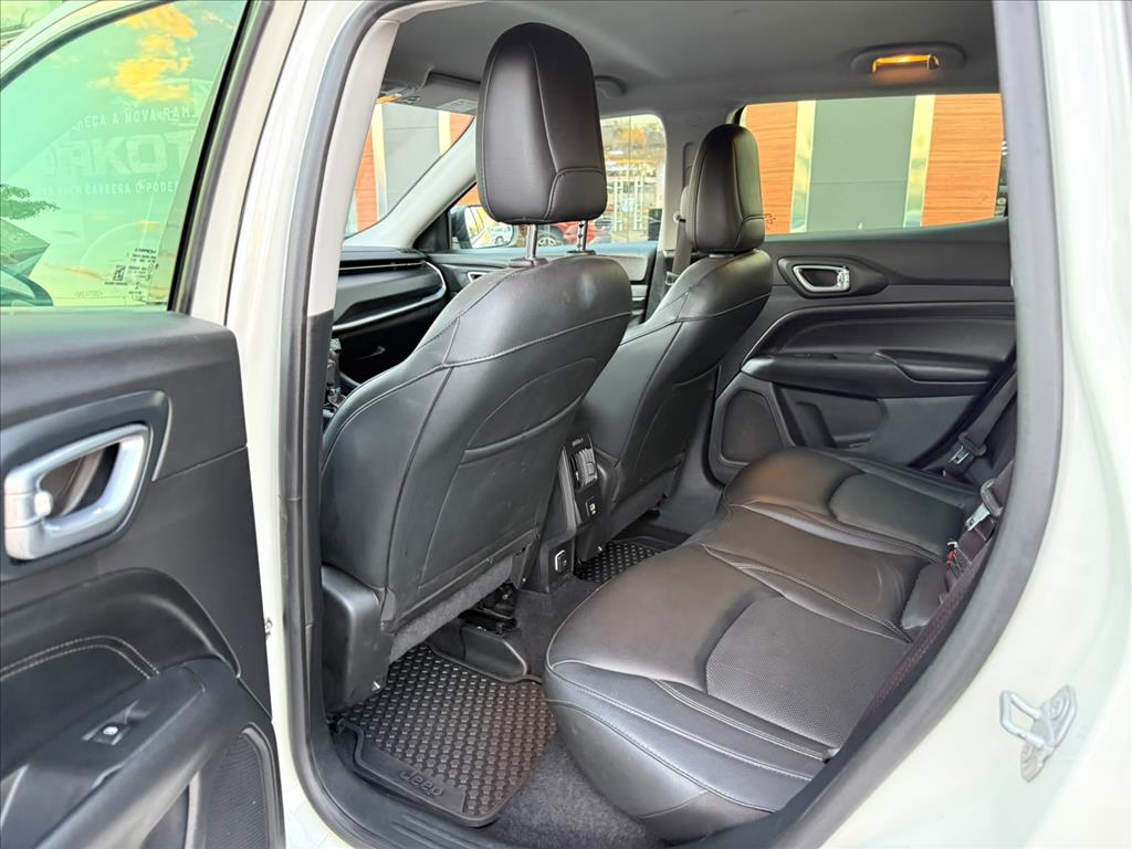 Jeep-COMPASS-1.3 T270 TURBO FLEX SPORT AT6