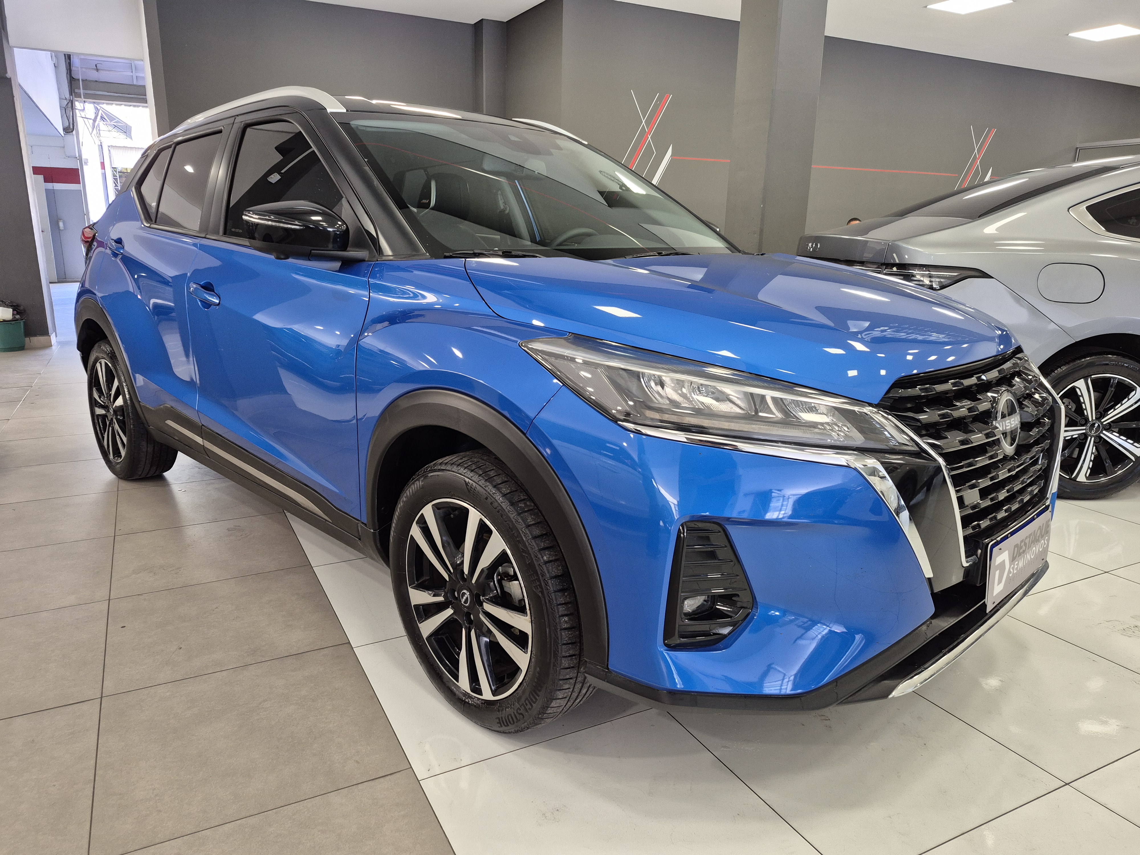 NISSAN KICKS