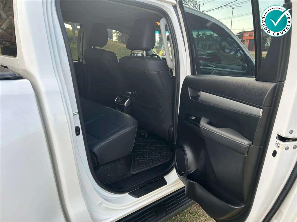 HILUX 2.8 D-4D TURBO DIESEL CD SRV 4X4 AUTOMÁTICO10