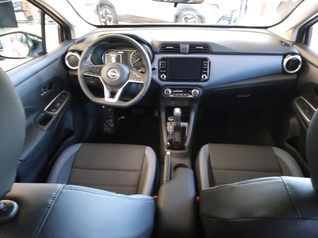 VERSA 1.6 16V FLEX EXCLUSIVE XTRONIC5