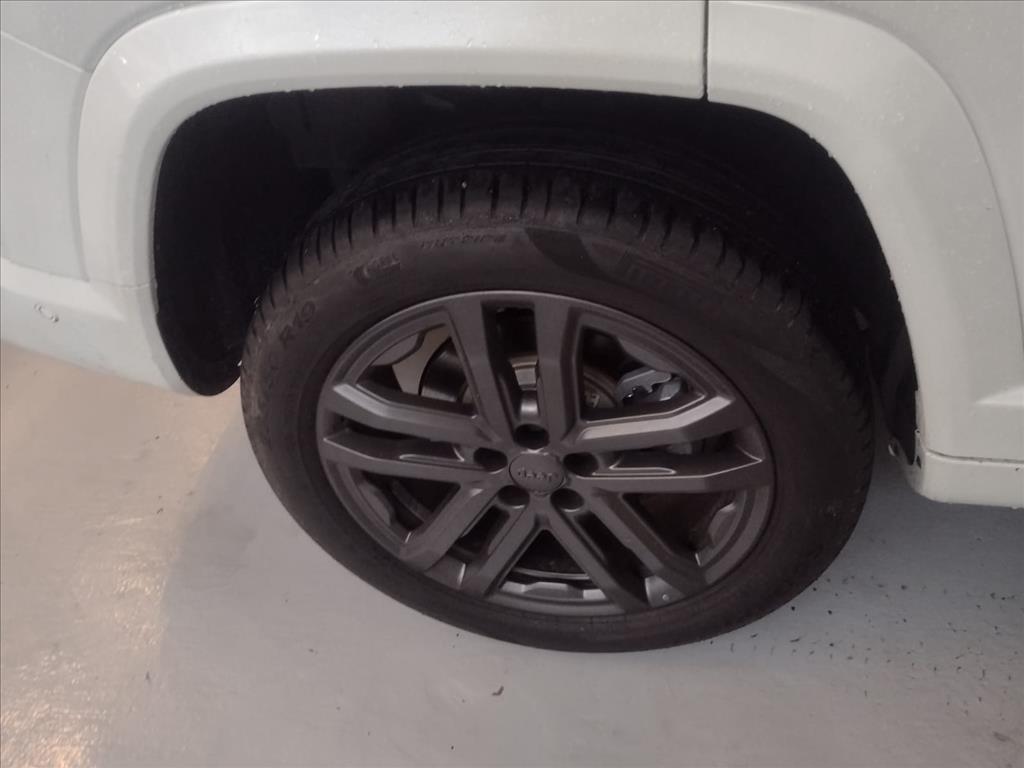 Jeep-COMMANDER-2.0 HURRICANE 4 TURBO GASOLINA OVERLAND AT9