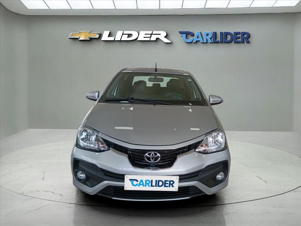 ETIOS 1.5 PLATINUM SEDAN 16V FLEX 4P AUTOMÁTICO1